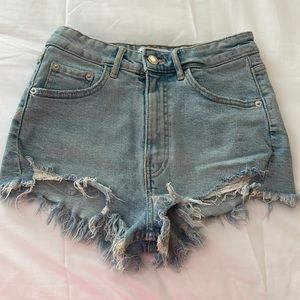 zara jean shorts worn once!
